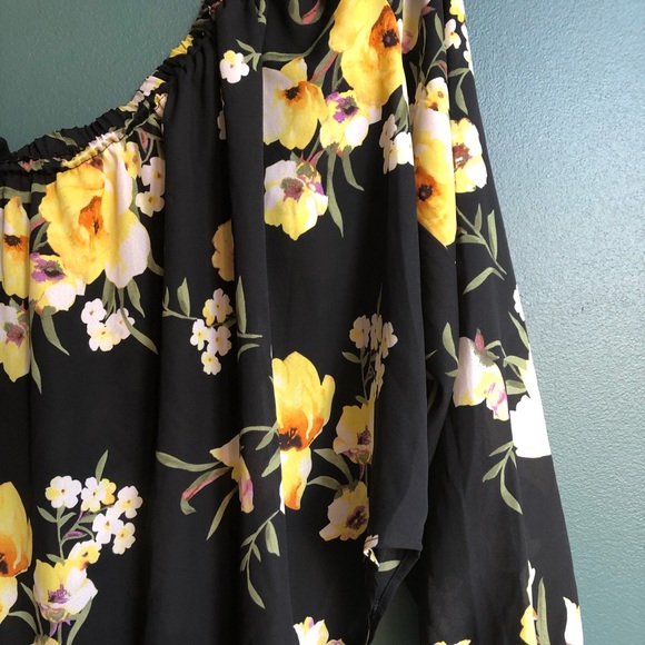 Cute off the shoulder floral F21 top - Picture 4 of 4